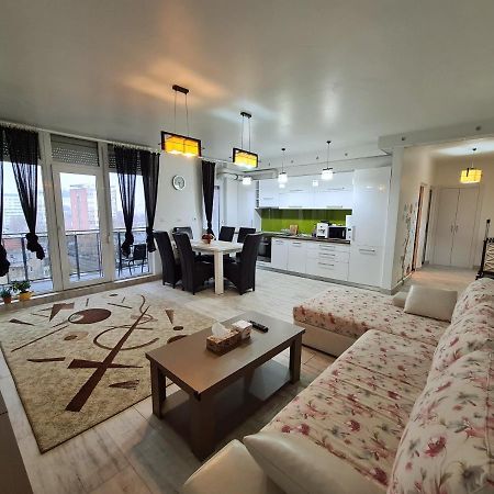 Cozy Apartment Arad Exterior photo