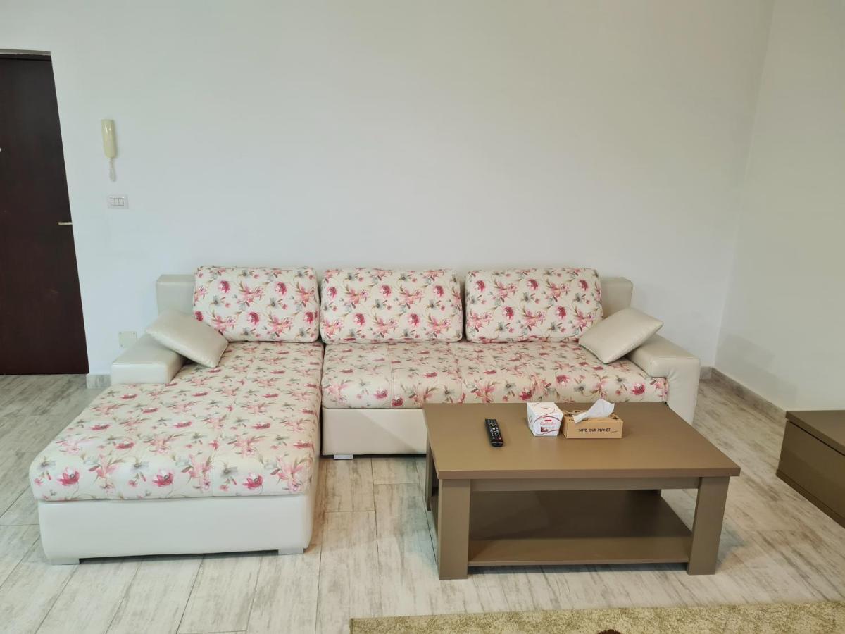 Cozy Apartment Arad Exterior photo