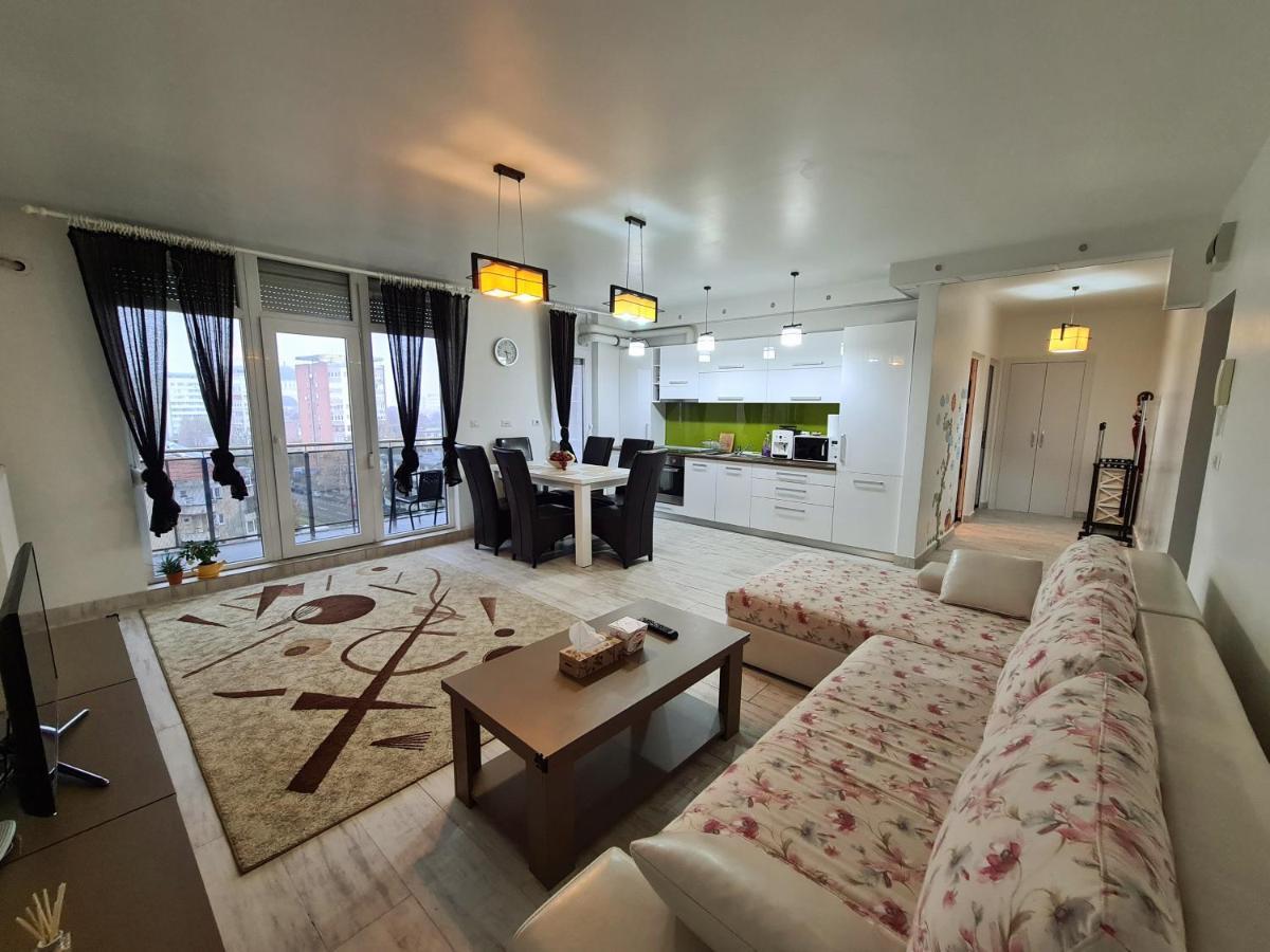 Cozy Apartment Arad Exterior photo